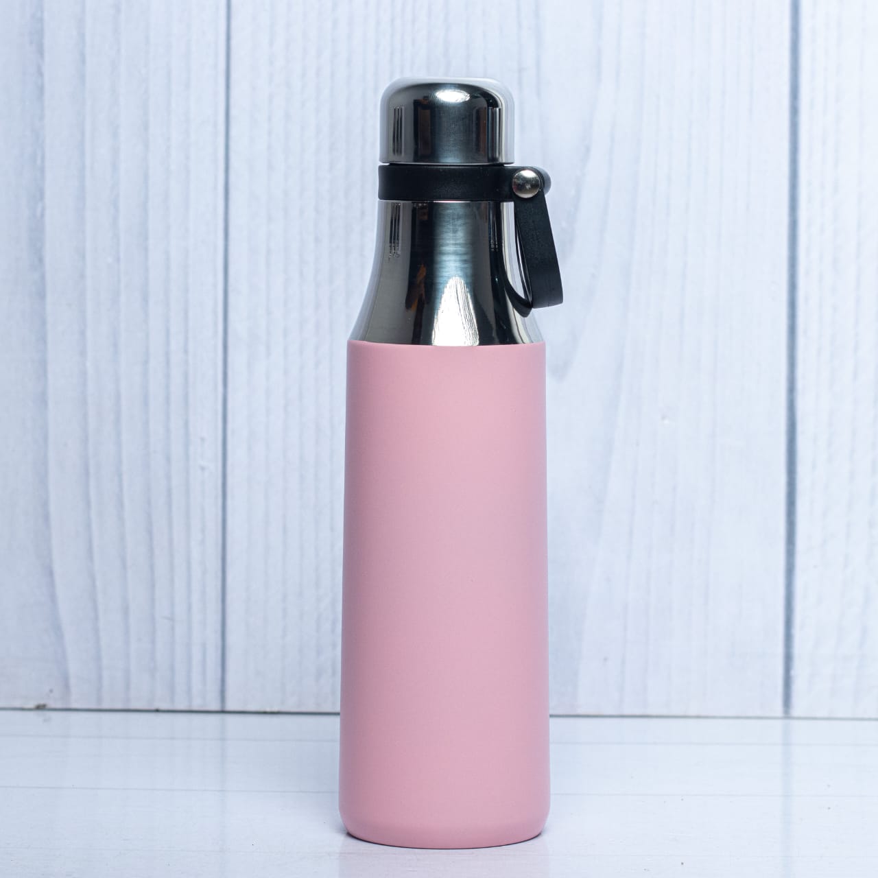Arrow Thermal Flask With Holder - Image 3