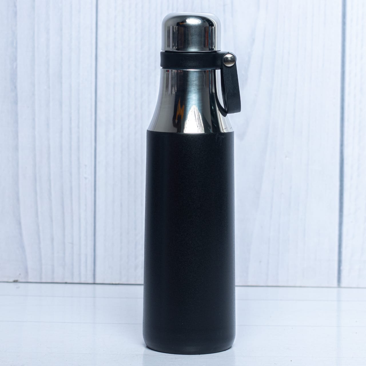Arrow Thermal Flask With Holder - Image 5